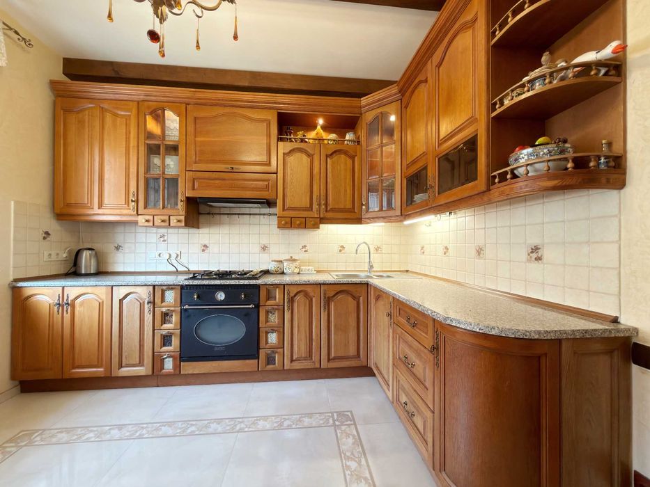 ПРОДАЖ пʼятикімнатного будинку у ЛЬВОВІ вул. Загородня (Левандівка)