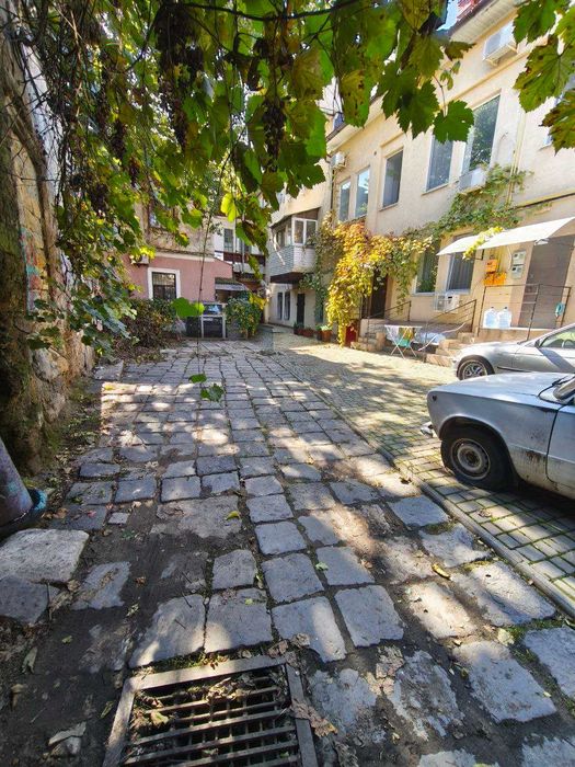 House by the address st. Kulikovo pole pl Oktyabrskoy revolyutsii pl (area 1000 m²) - Atlanta.ua - photo 8