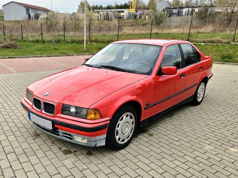 BMW 320i e36 1994 Sedan M52B20 150KM hellrot