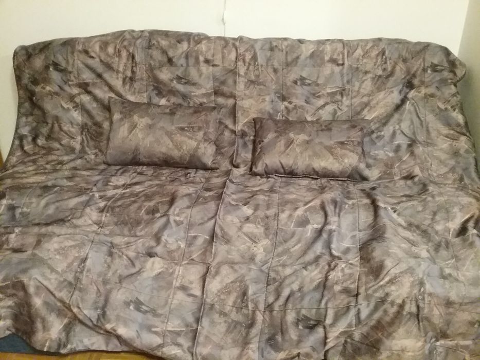 Przykrycie na łóżko lub kanapę