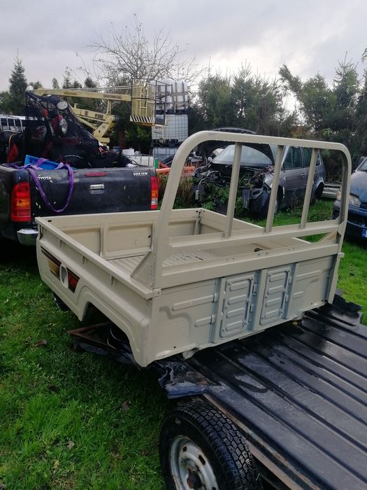 Toyota skrzynia ładunkowa paka pickup