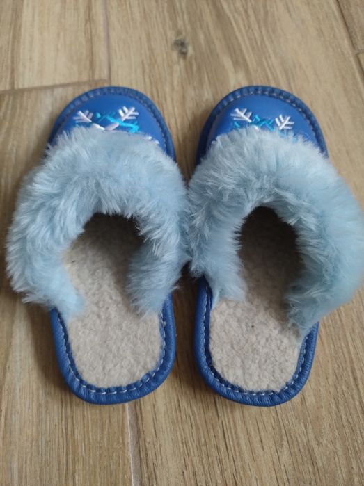 Papcie ocieplane zakopane skóra