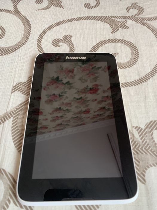 Продам Lenovo tab a 7 на запчасти