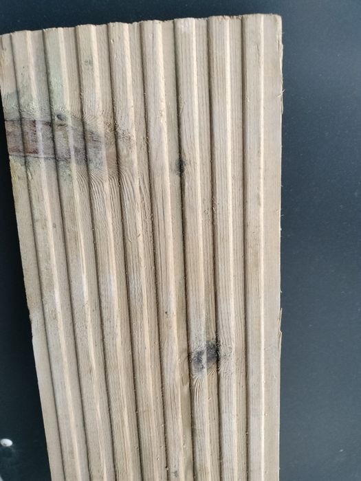 Deck de madeira tratada