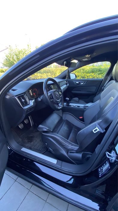 Sprzedam Piękne VOLVO V60 R-design 2019!