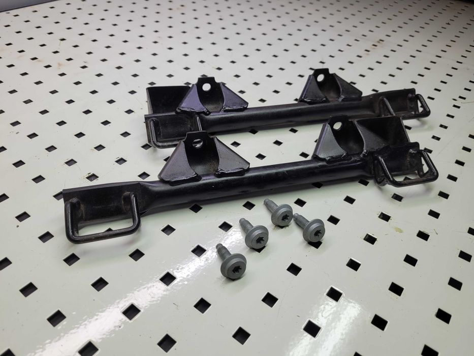 Mocowanie Isofix Audi OE A4 B6 B7 A6 C6 Seat Exeo Lewy + Prawy 8E0.813545B 8E0.813546B komplet śrubki