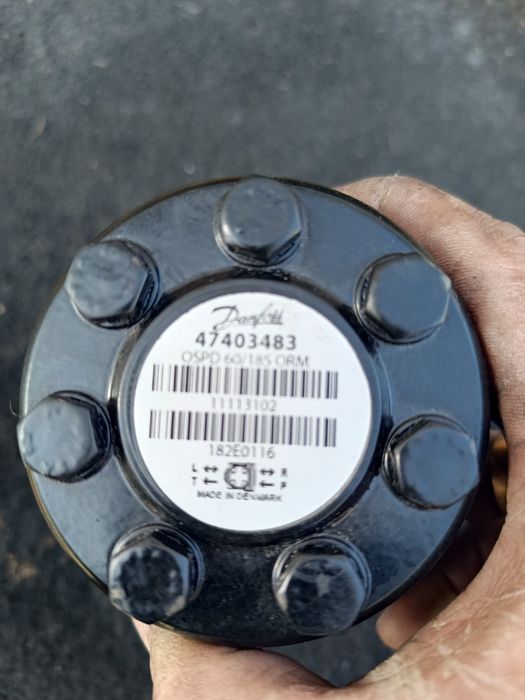 Насос дозатор CNH 47403483