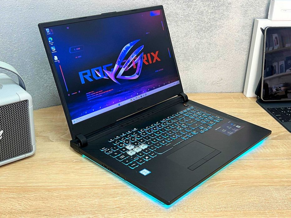 Ігровий ASUS ROG Strix G731GT 17.3" Full HD / i5-9300H / GTX 1650 4GB / 16GB / 512GB SSD