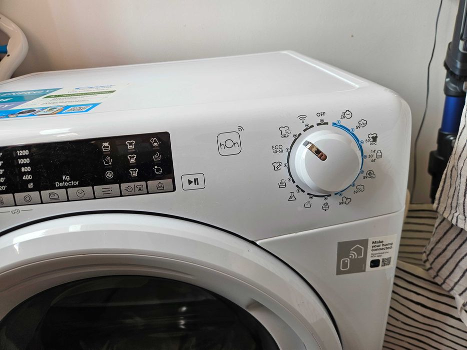 Máquina de lavar roupa candy 9L 9 meses de uso