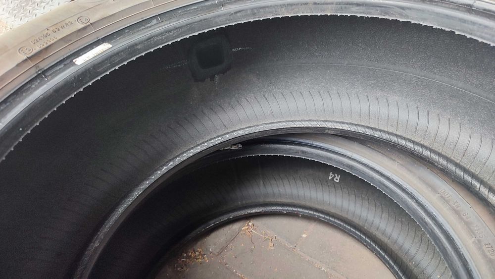 Продам гуму Мерседес 255/50 R19