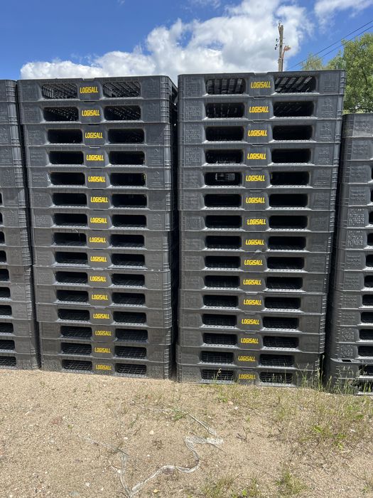 Palety plastikowe mocne 1100/1300/H120 i 1100/1100/H150