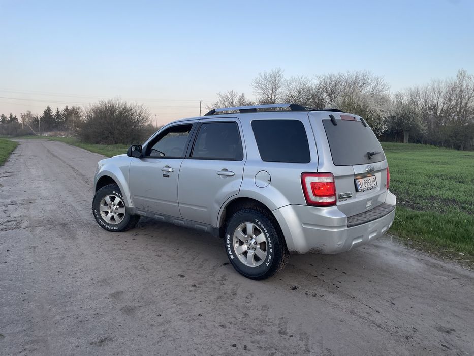 Продам Ford Escape 2010
