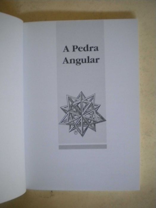 A Pedra Angular
de Victor Ferreira
