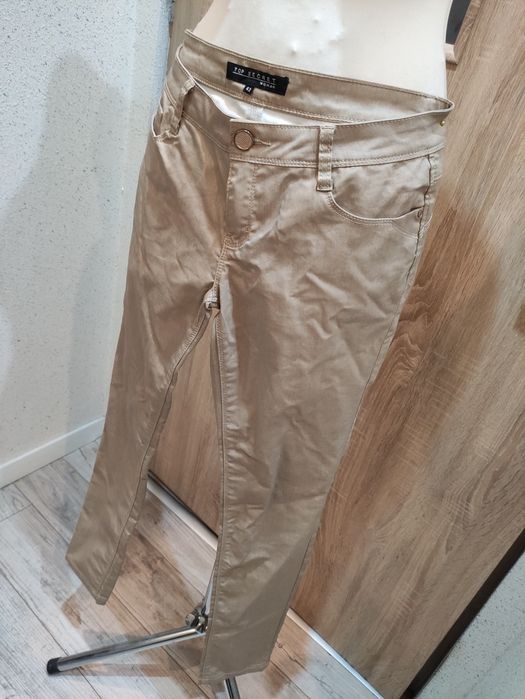 Spodnie damskie jeans woskowane firmy Top Secret w rozm 42 /44 zaprasz