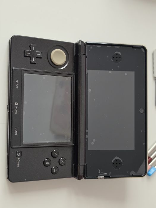 Nintendo 3ds c 2 jogos
