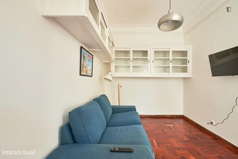 Quarto - localizado em São Sebastião Lisbon