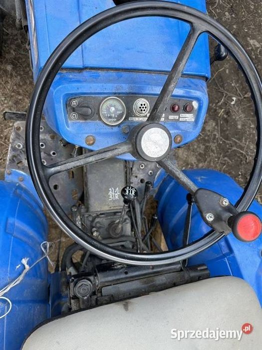 Ciagnik ,ciagniczek mini iseki 16 km odsniezarka .