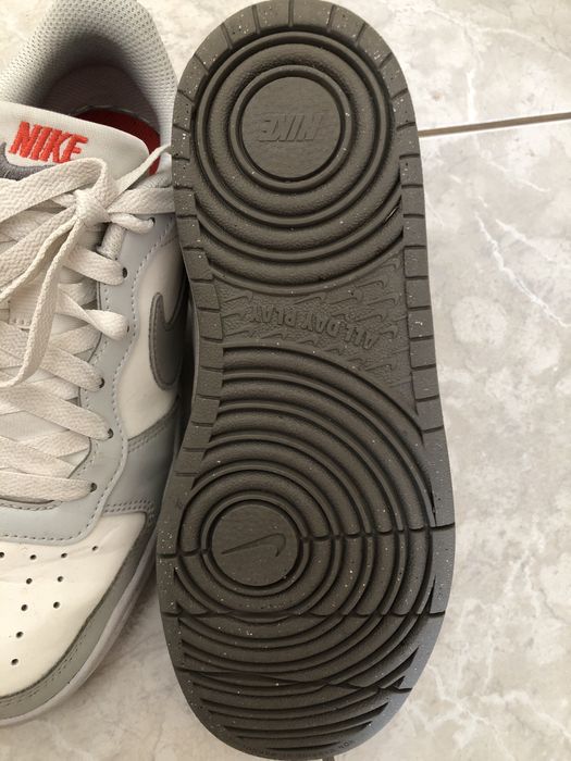 Nike , Sapatihas