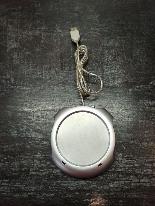 Подогреватель для чашек от USB.