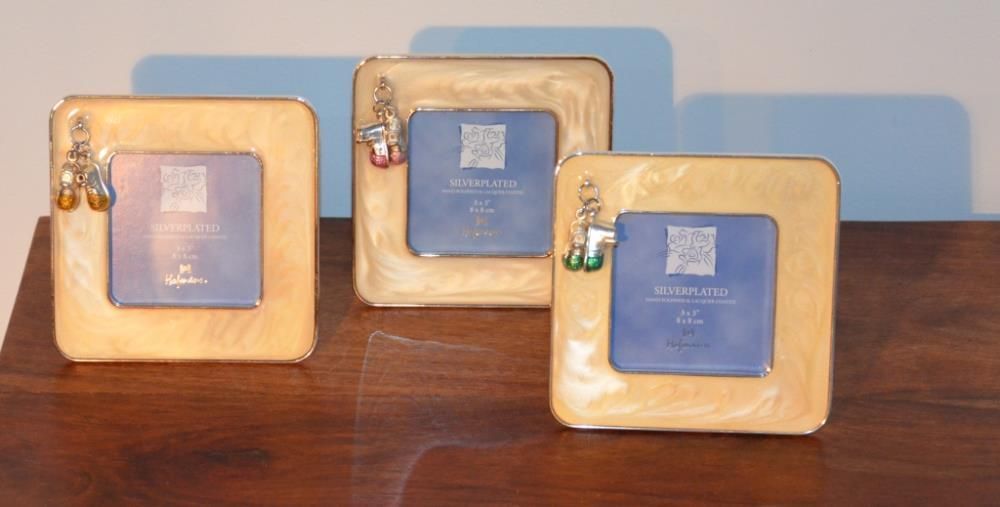 Molduras para fotos 8 x 8 cm, com “madrepérola” e banhadas a prata64550517825155121