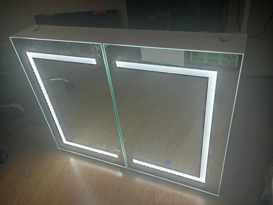Armário de Casa de Banho com Espelho e Luz