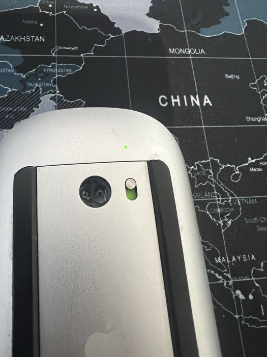 Mysz Apple Magic Mouse (zasilana bateriami AA)