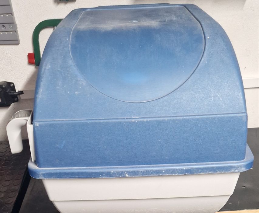 Vendo caixa de areia