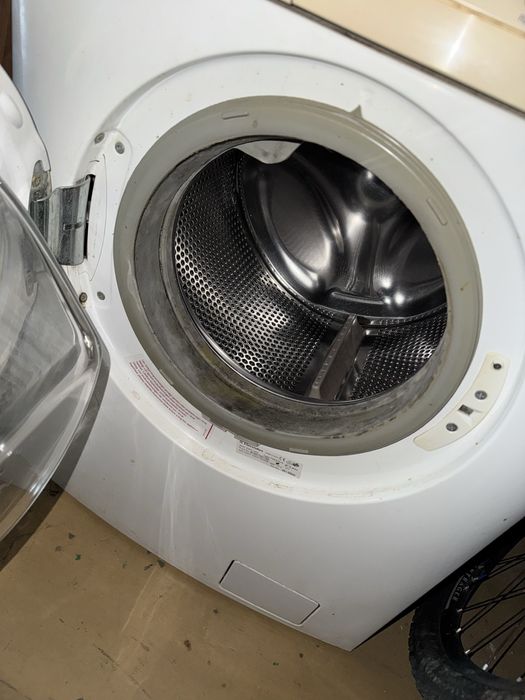 Пральна машина Electrolux