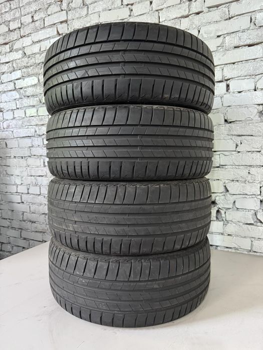 Літні Bridgestone 225/40 R19