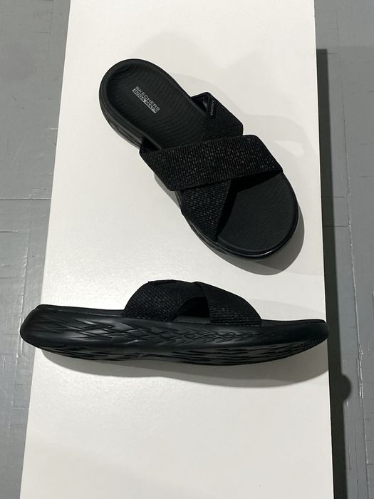 Нові жіночі фірмові сандалії Skechers On The Go 600 босоніжки шльопанці мюлі сабо 40 27