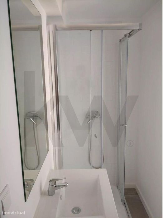 Apartamento T0 remodelado no Condomínio Pátio das Padeiras - Estrela