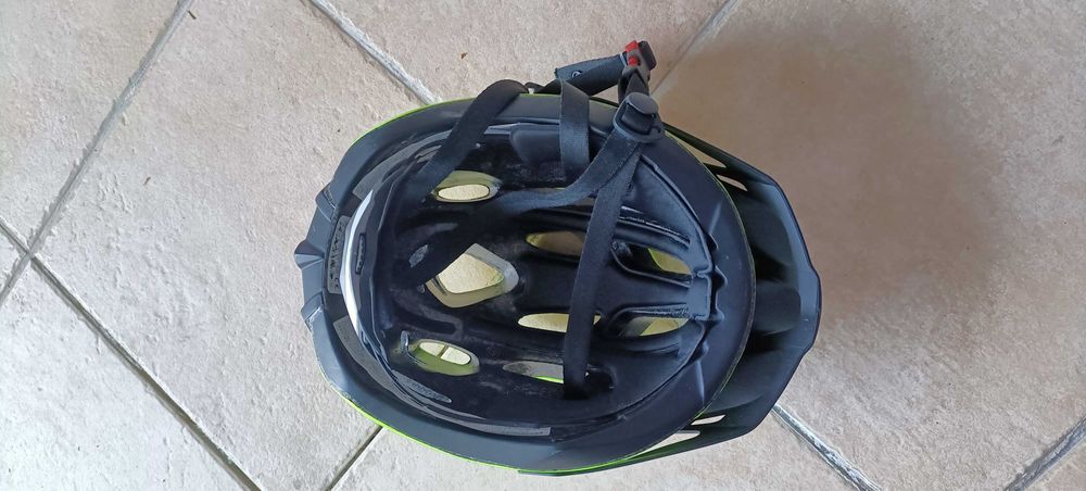 Capacete BTT Rockrider
