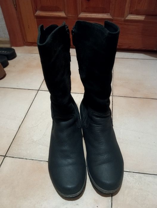 Продам зимние сапоги