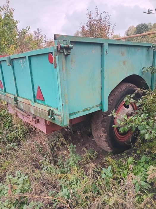 продам причіп до трактора