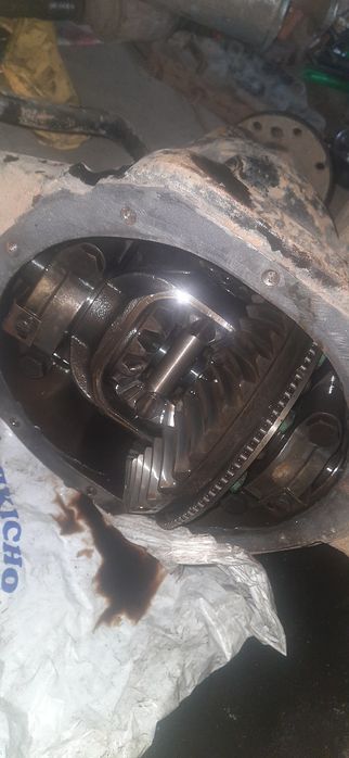 Задній міст Jeep liberty kj