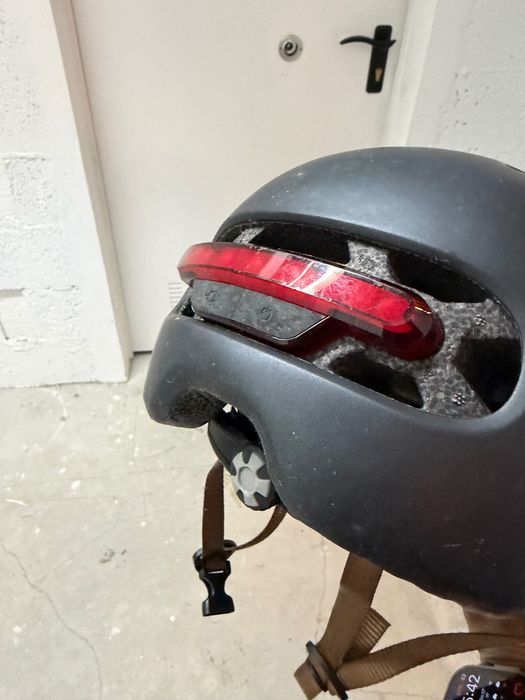 Capacete Smart4u com Luz Traseira - Bom Estado