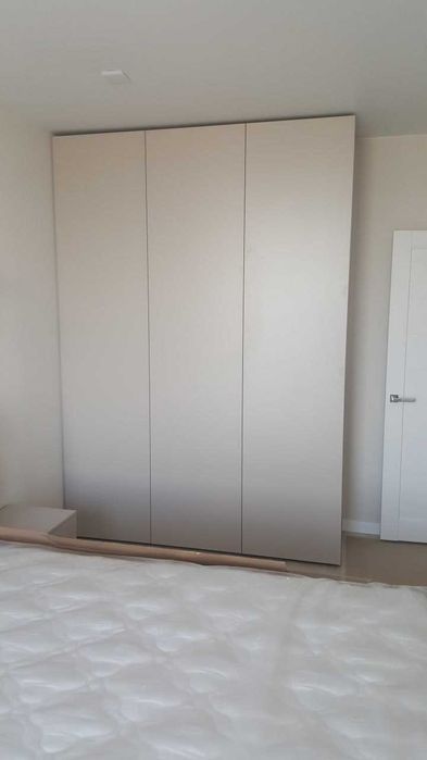 Wykonanie szafy na wymiar 1.5x2.6x0.6m. Realizacja 3 tygodnie!