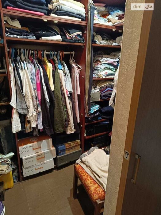 Продається 3-кімнатна квартира Бородинський