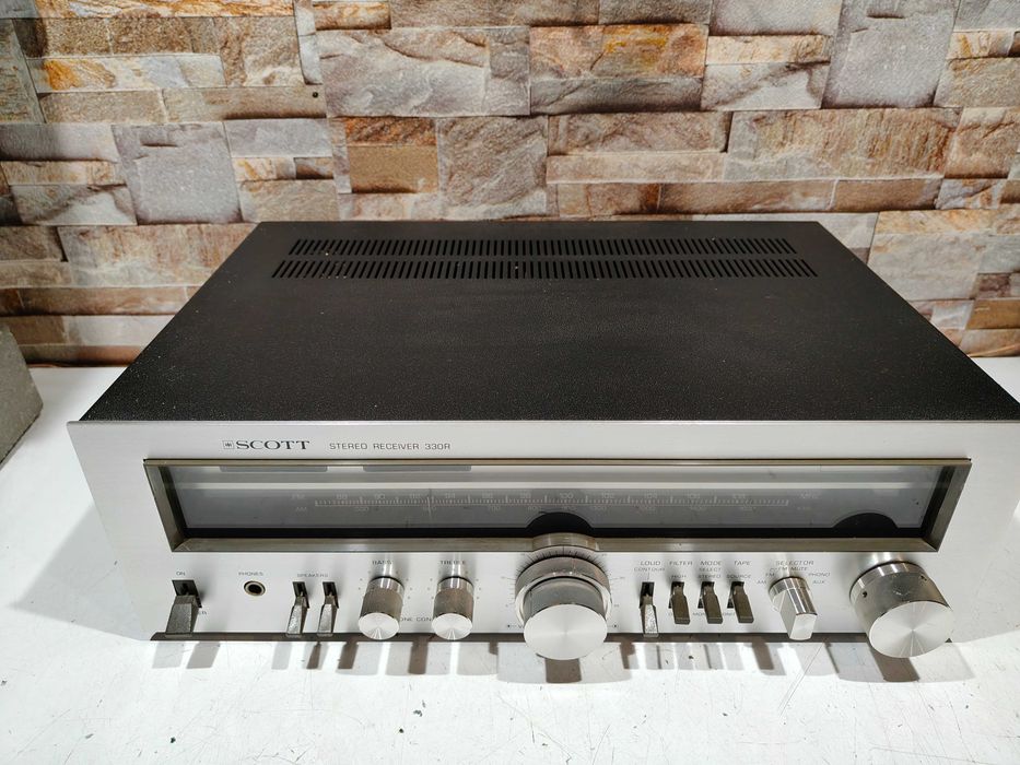 Amplituner Scott 330N
