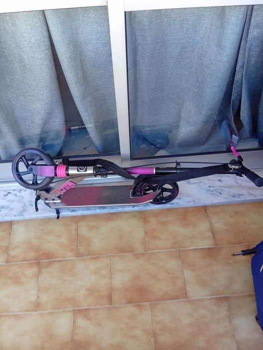 Bicicleta  purple colour