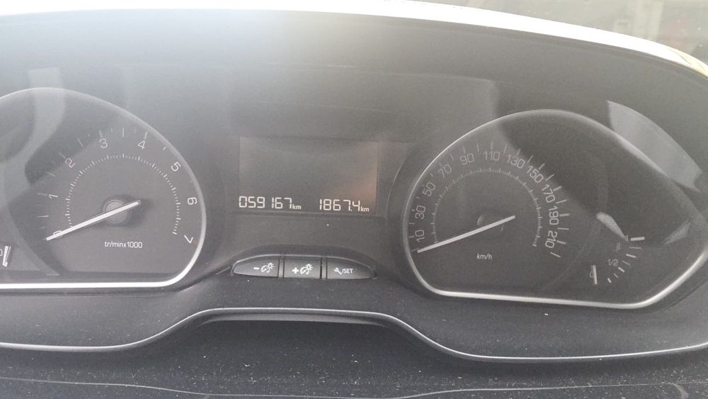 Peugeot 2008 1.2 gasolina