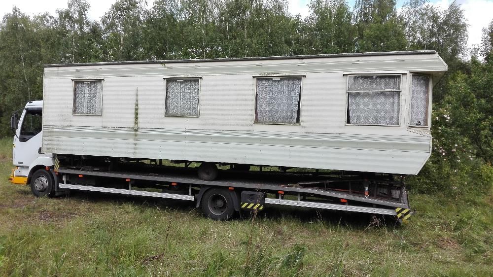 pomoc drogowa laweta holownik koparka widlak traktor bus przyczepa