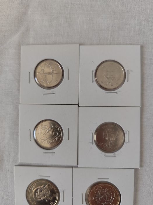 Moedas comemorativas do Japão