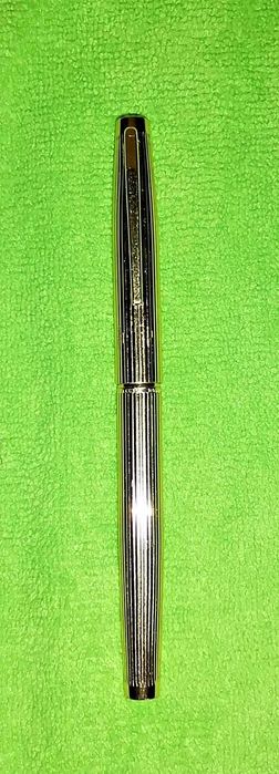 Caneta-tinteiro vintage Navy Fleet em metal dourado