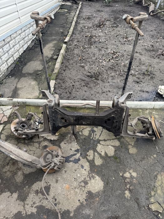 Продам подрамник на автомобиль volkswagen t4