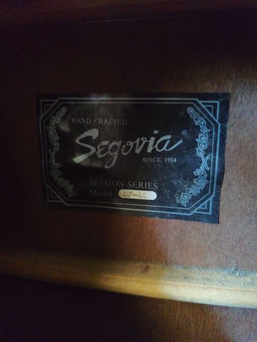 Viola acústica Segovia