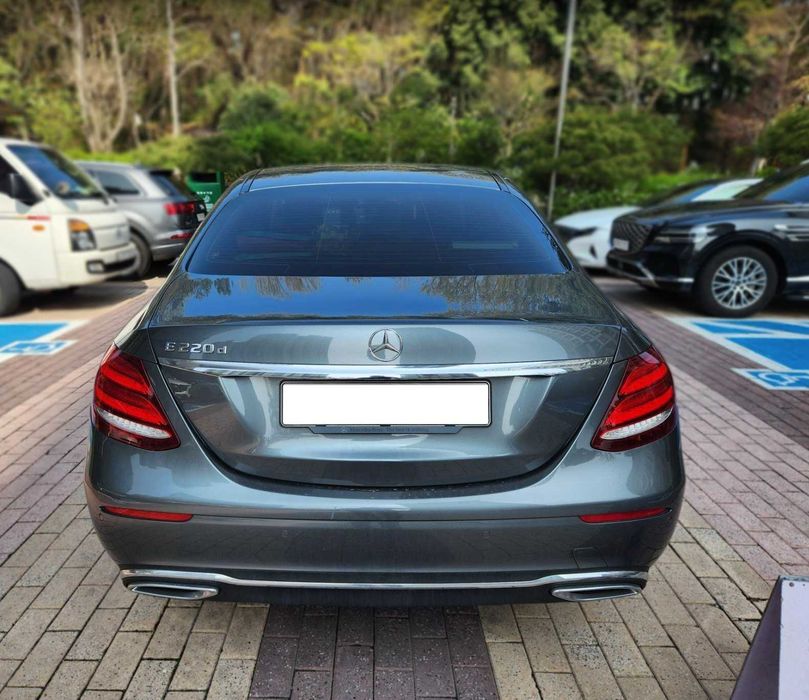 Mercedes E Class (W213) E220d Exclusive можна с ПДВ