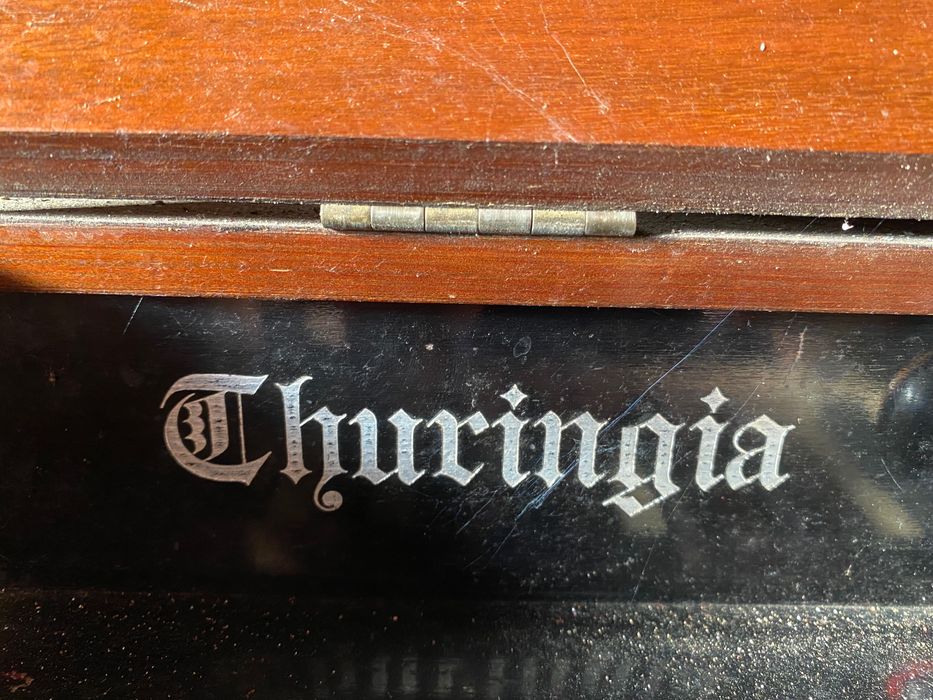 Piano / órgão antigo para venda, em madeira