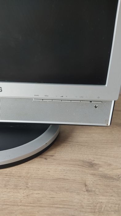 TV монітор Samsung Sync Master 741 MP
