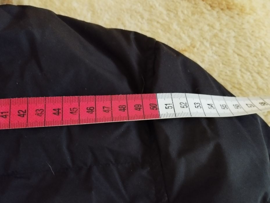 Зимовий пуховик чорний